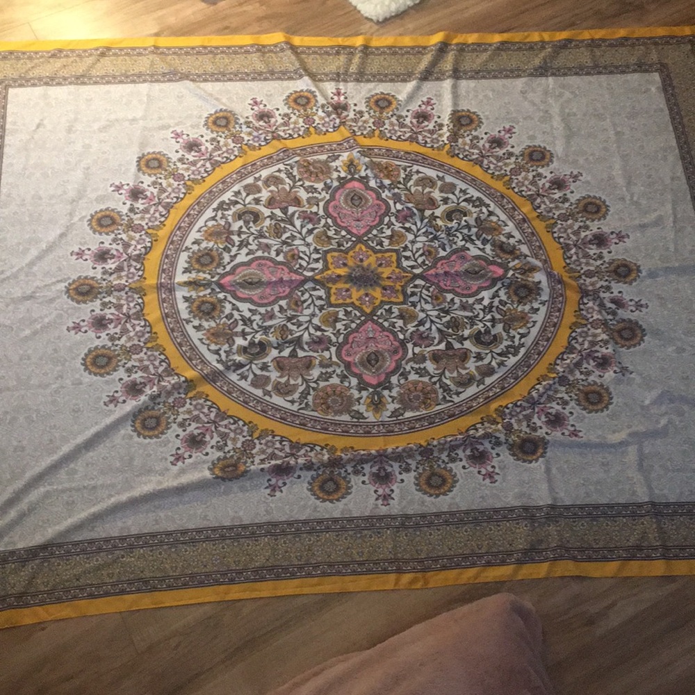 Room tapestry